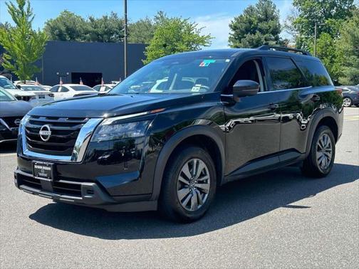 2024 Nissan Pathfinder SV 4WD