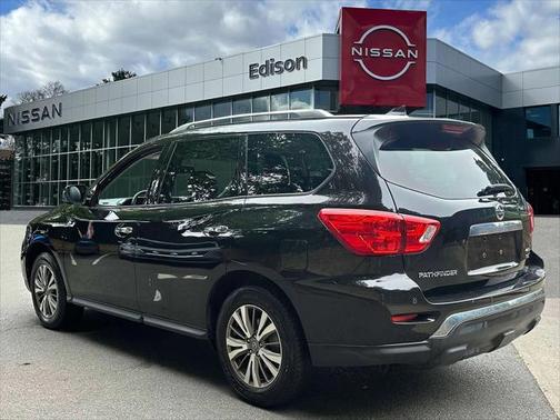 2020 Nissan Pathfinder SL 4WD