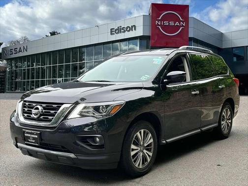 2020 Nissan Pathfinder SL 4WD