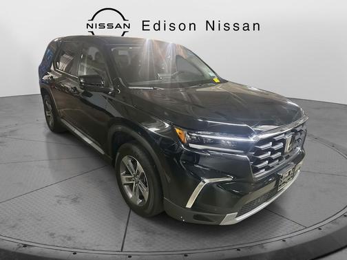 2023 Honda Pilot AWD EX-L 7 Passenger