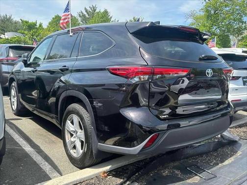 2022 Toyota Highlander L