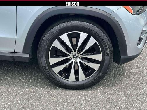 Cirrus Silver Metallic 2024 Mercedes-Benz GLE 350 4MATIC
