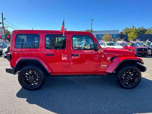 2024 Jeep Wrangler 4xe Sahara