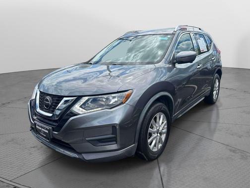 Gun Metallic 2018 Nissan Rogue SV