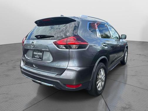 Gun Metallic 2018 Nissan Rogue SV