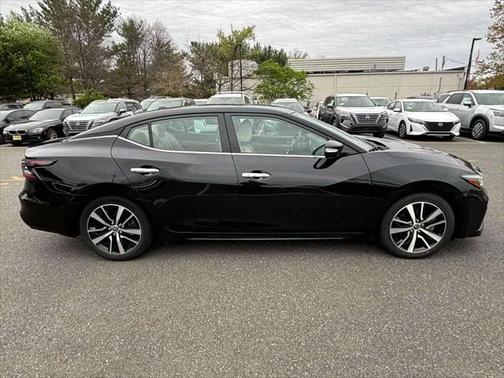 2023 Nissan Maxima SV Xtronic CVT