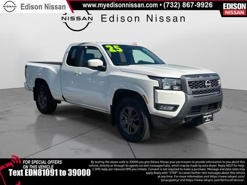 2025 Nissan Frontier SV