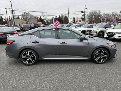 2022 Nissan Sentra SR