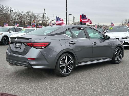 2022 Nissan Sentra SR