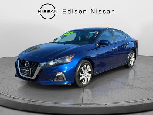 2022 Nissan Altima S FWD