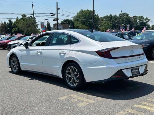 2022 Hyundai SONATA SEL
