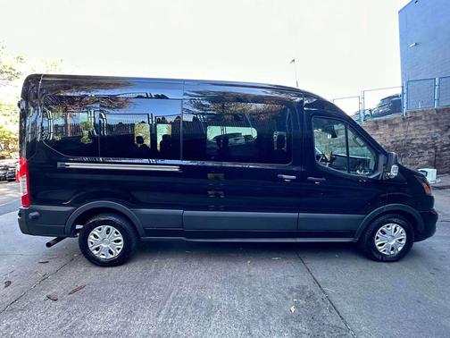 2024 Ford Transit-350 XLT