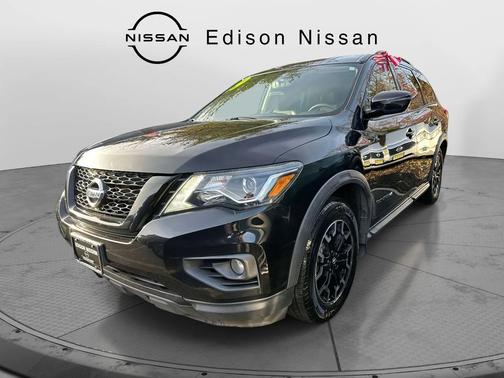 2019 Nissan Pathfinder SV