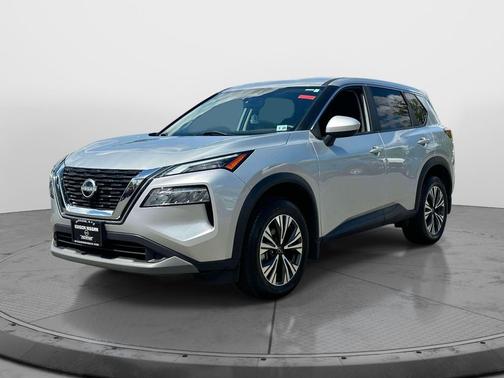 Brilliant Silver Metallic 2023 Nissan Rogue SV