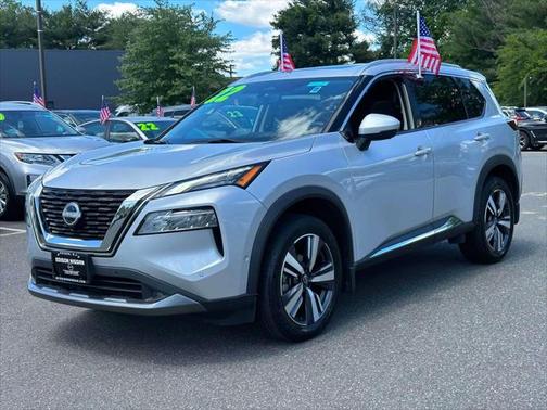 2022 Nissan Rogue SL