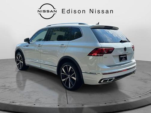 2022 Volkswagen Tiguan 2.0T SEL R-Line 4MOTION
