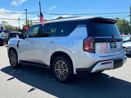 2025 Nissan Armada SL 4WD