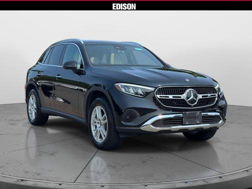 Black 2023 Mercedes-Benz GLC 300 4MATIC