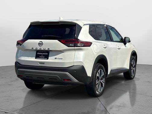 Pearl White Tricoat 2023 Nissan Rogue SV