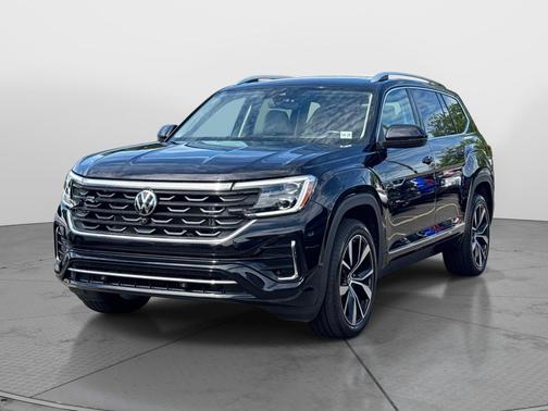 Deep Black Pearl 2024 Volkswagen Atlas 2.0T SEL Premium R-Line 4MOTION