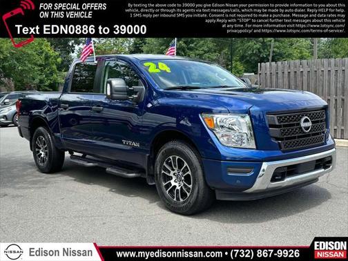 2024 Nissan Titan SV