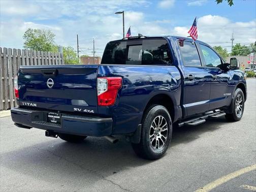 2024 Nissan Titan SV