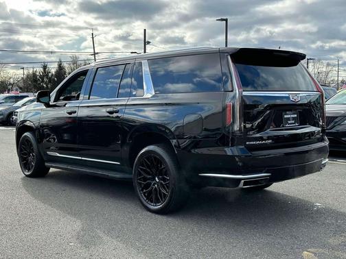 2023 Cadillac Escalade ESV Premium Luxury