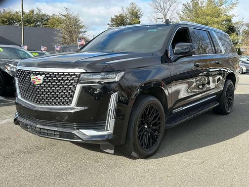 2023 Cadillac Escalade ESV Premium Luxury
