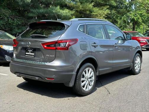 2022 Nissan Rogue Sport SV
