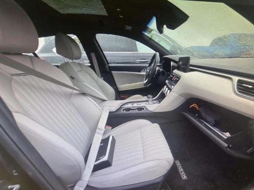 2023 Genesis G70 2.0T AWD