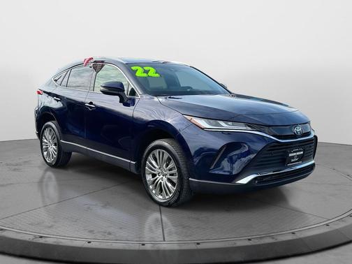 2022 Toyota Venza XLE