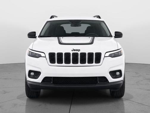 Bright White Clearcoat 2022 Jeep Cherokee X 4x4
