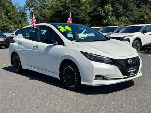 2024 Nissan Leaf SV PLUS