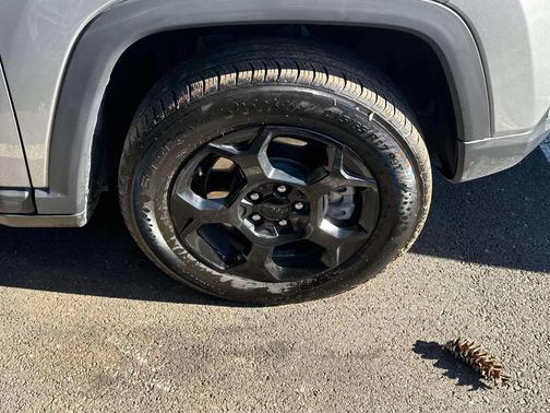 2023 Jeep Compass Trailhawk