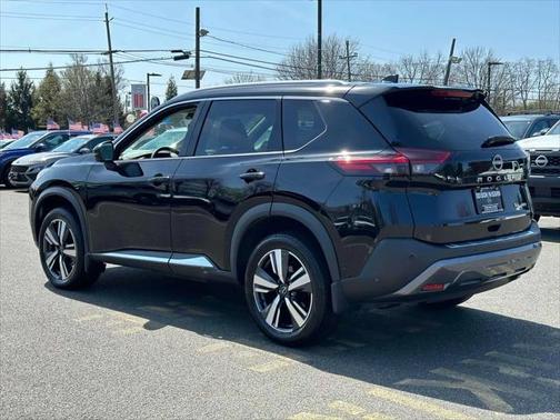2022 Nissan Rogue SL