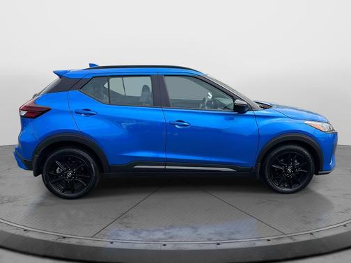 Electric Blue Metallic 2024 Nissan Kicks SR