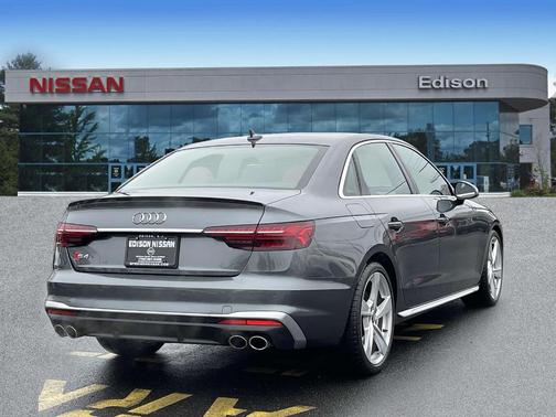 Photo 4 of 35 of 2020 Audi S4 3.0T Premium Plus