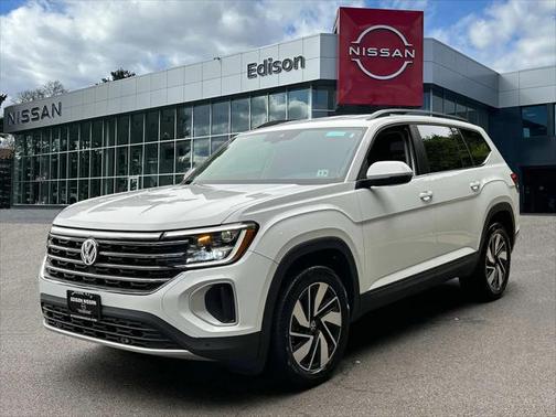 2025 Volkswagen Atlas 2.0T SE w/Technology 4MOTION