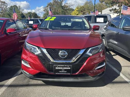 2022 Nissan Rogue Sport SL
