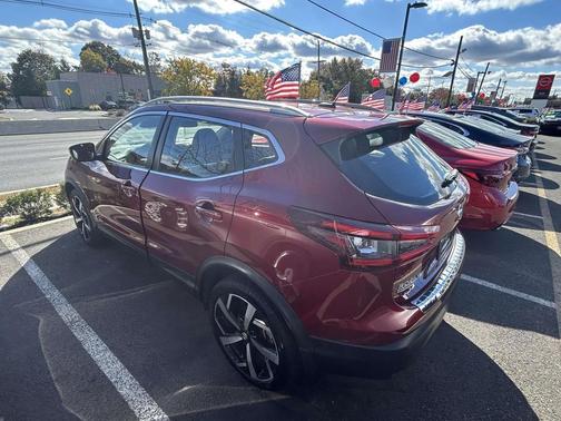 2022 Nissan Rogue Sport SL