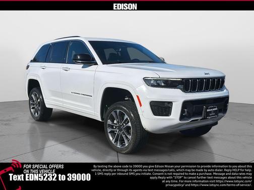 Bright White Clearcoat 2022 Jeep Grand Cherokee Overland