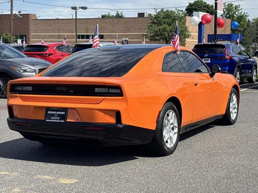 Peel Out 2025 Dodge Charger Daytona R/T