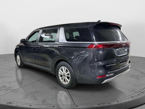 2022 Kia Carnival LXS