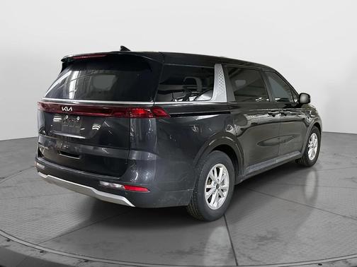 2022 Kia Carnival LXS