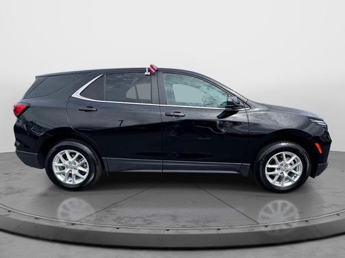 Mosaic Black Metallic 2024 Chevrolet Equinox 1LT