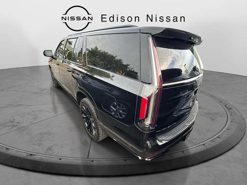 2023 Cadillac Escalade ESV Sport Platinum