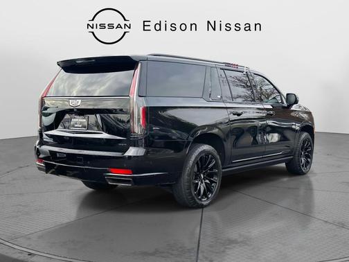 2023 Cadillac Escalade ESV Sport Platinum