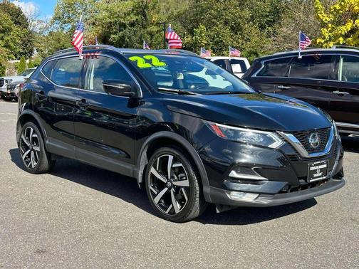 2022 Nissan Rogue Sport SL