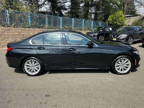 2024 BMW 330 i xDrive