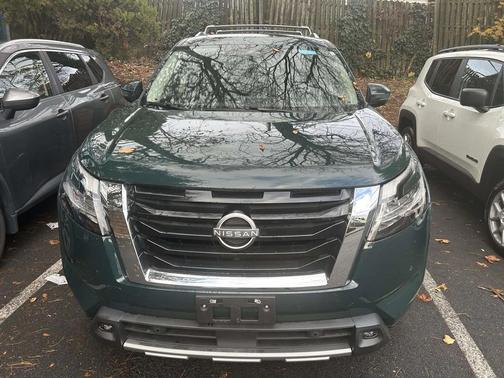 2023 Nissan Pathfinder Platinum 4WD